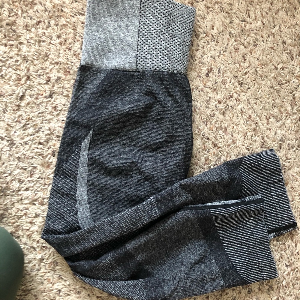 Beach body Compressible leggings